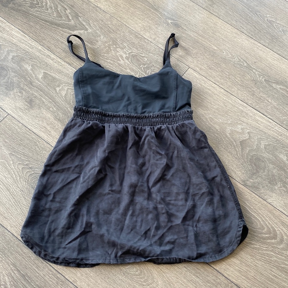 Lululemon tank top size 2